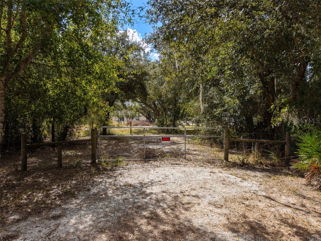  Arcadia FL 34269 C7517189 image6