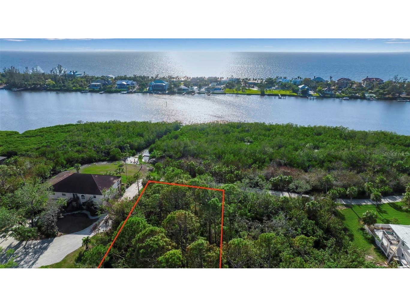 Bayshore Drive Englewood FL 34223 A4629107 image6