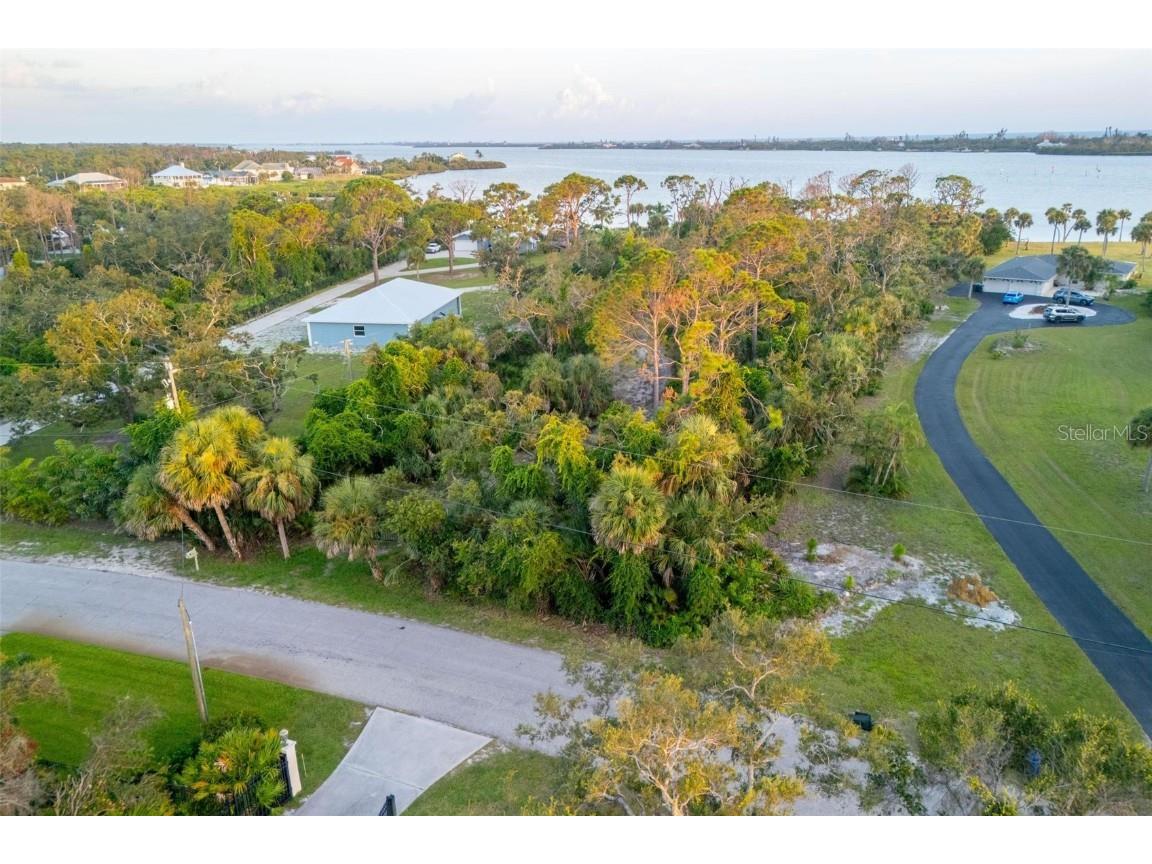 Bayshore Drive Englewood FL 34223 - LEMON BAY/INTRACOASTAL D6143063 image10