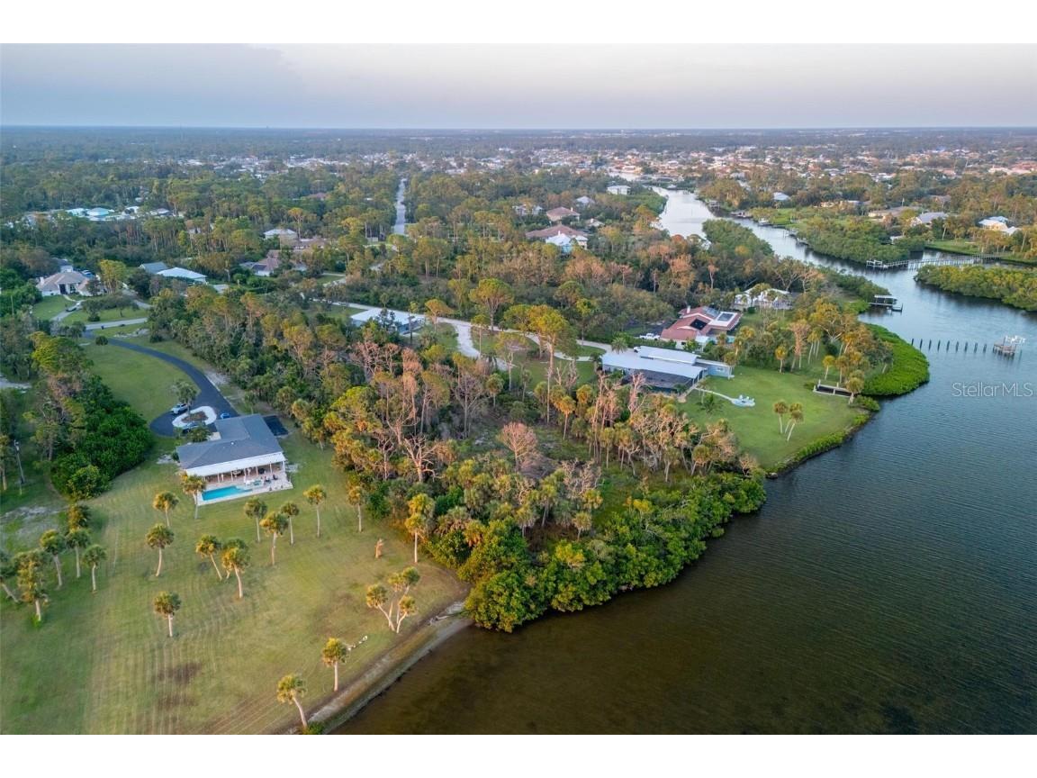 Bayshore Drive Englewood FL 34223 - LEMON BAY/INTRACOASTAL D6143063 image12