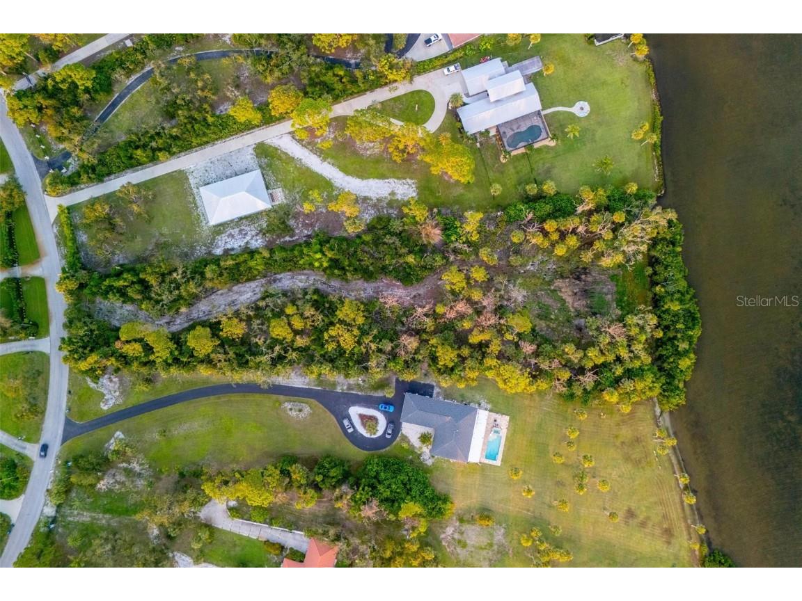 Bayshore Drive Englewood FL 34223 - LEMON BAY/INTRACOASTAL D6143063 image2