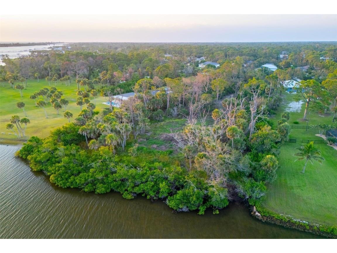 Bayshore Drive Englewood FL 34223 - LEMON BAY/INTRACOASTAL D6143063 image7