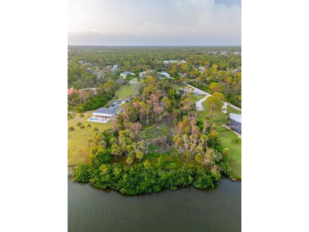 Bayshore Drive Englewood FL 34223 - LEMON BAY/INTRACOASTAL D6143063 image9