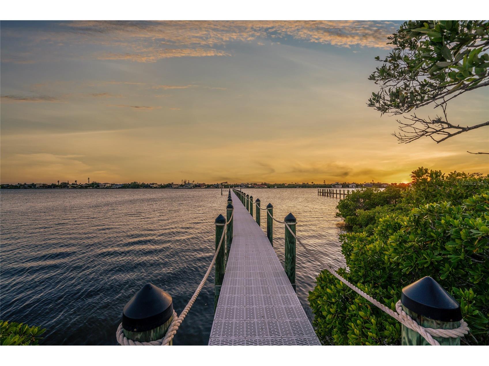Bayshore Drive Englewood FL 34223 - LEMON BAY D6147161 image2