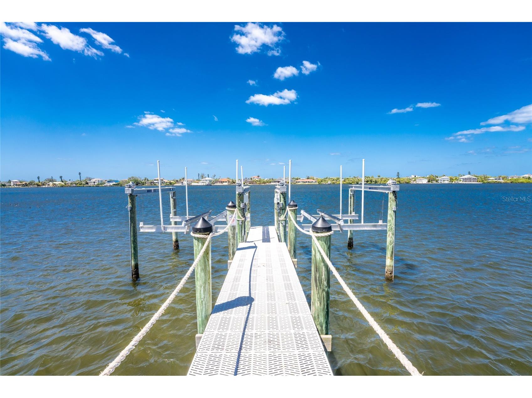 Bayshore Drive Englewood FL 34223 - LEMON BAY D6147161 image3