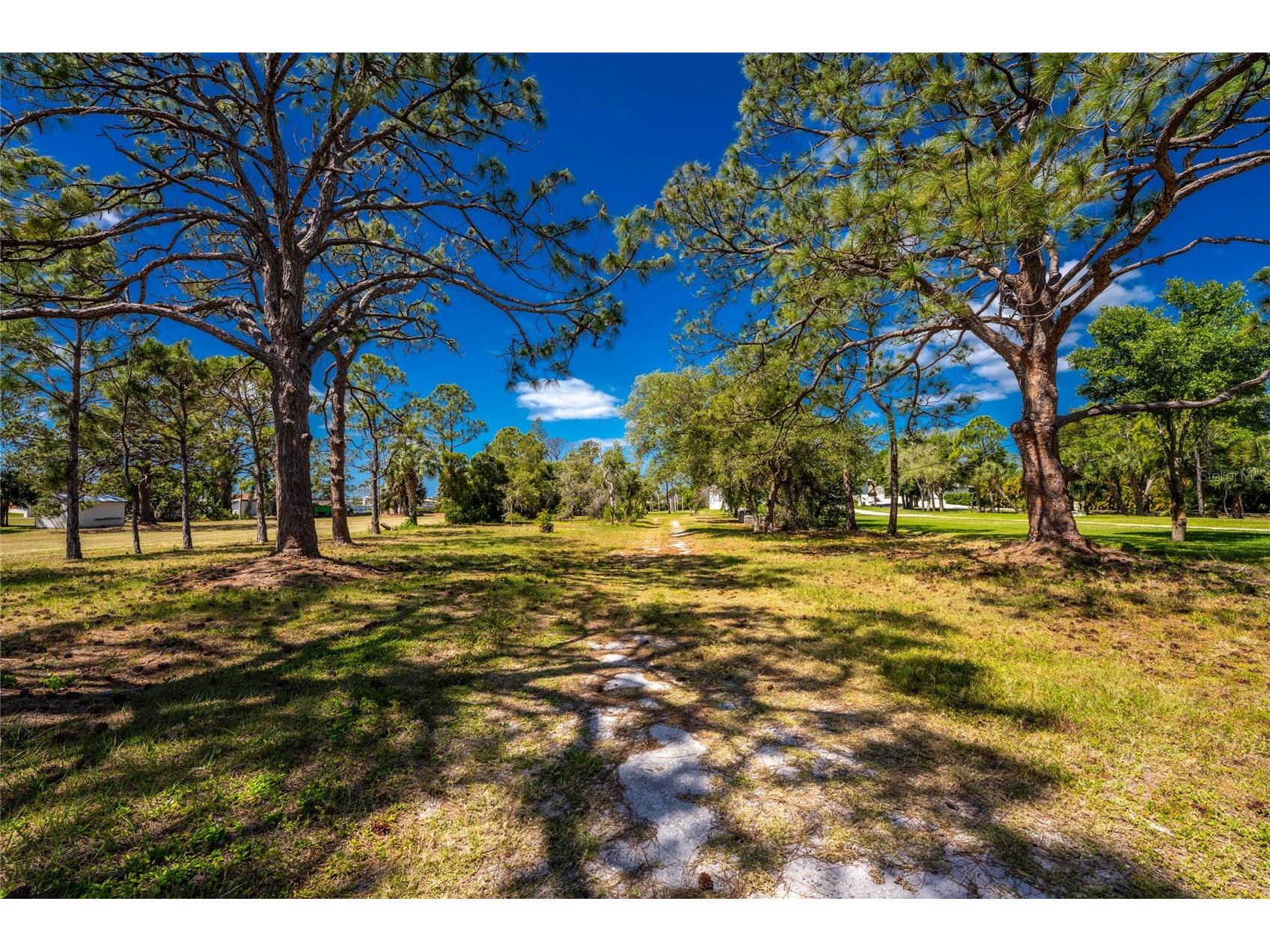 Bayshore Drive Englewood FL 34223 - LEMON BAY D6147161 image6