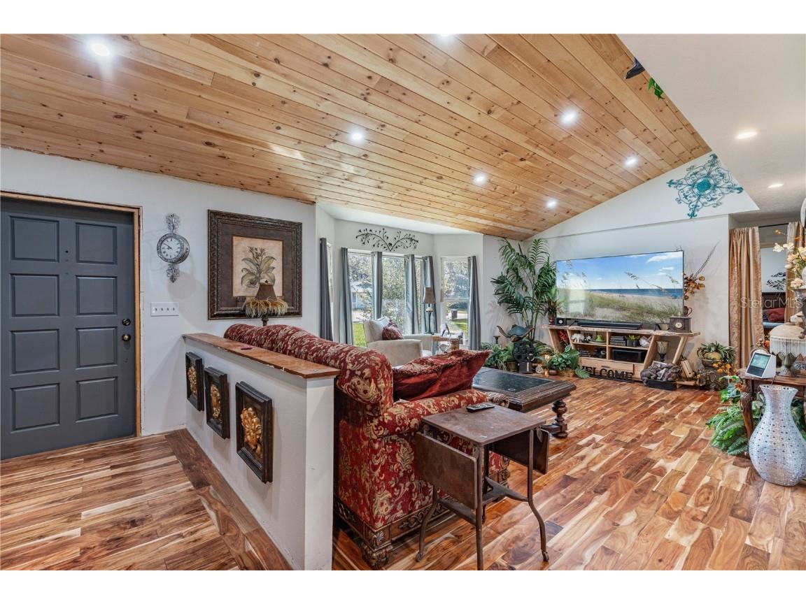 Bayview Avenue New Smyrna Beach FL 32168 V4940973 image13