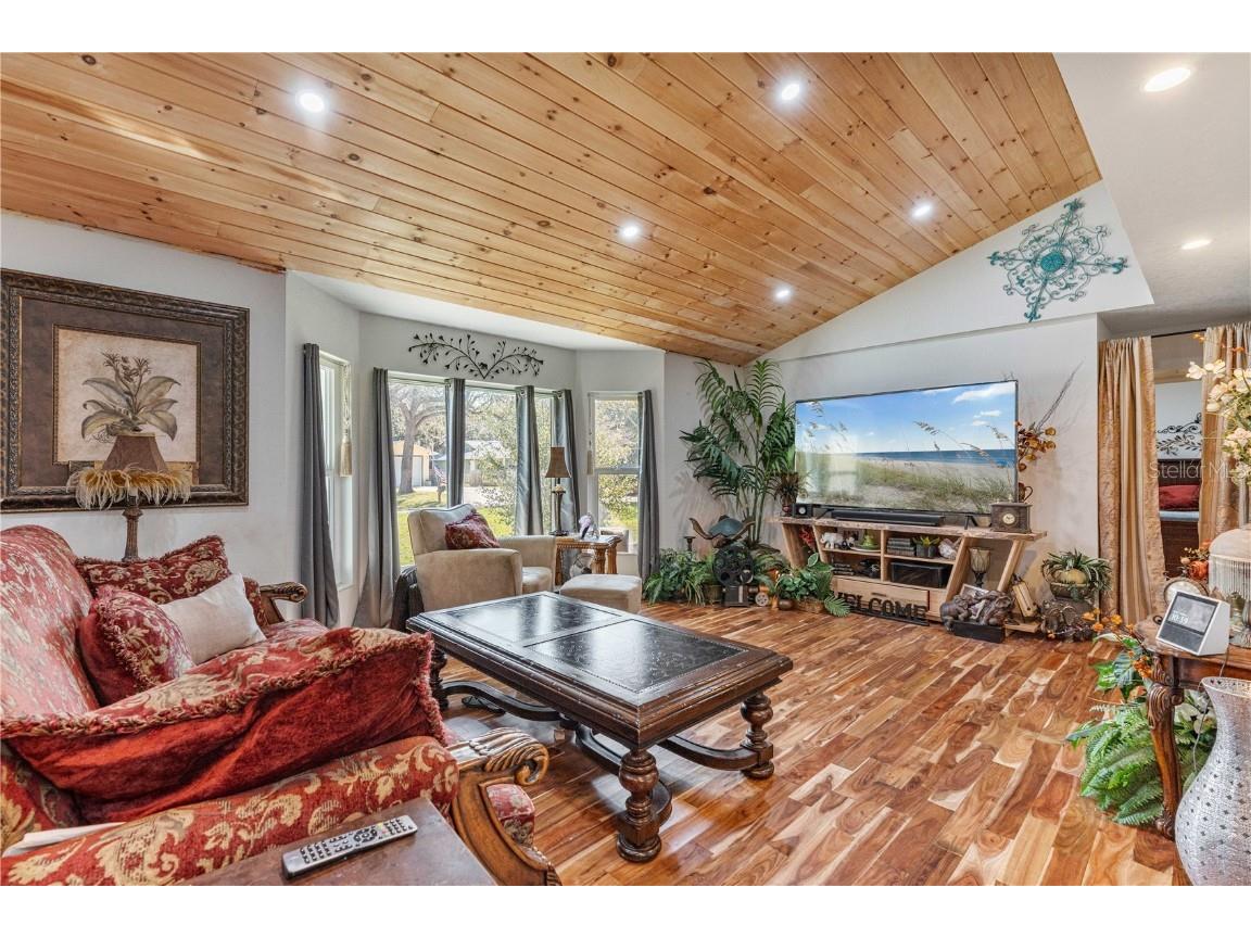 Bayview Avenue New Smyrna Beach FL 32168 V4940973 image14