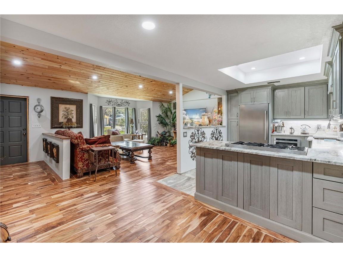 Bayview Avenue New Smyrna Beach FL 32168 V4940973 image17