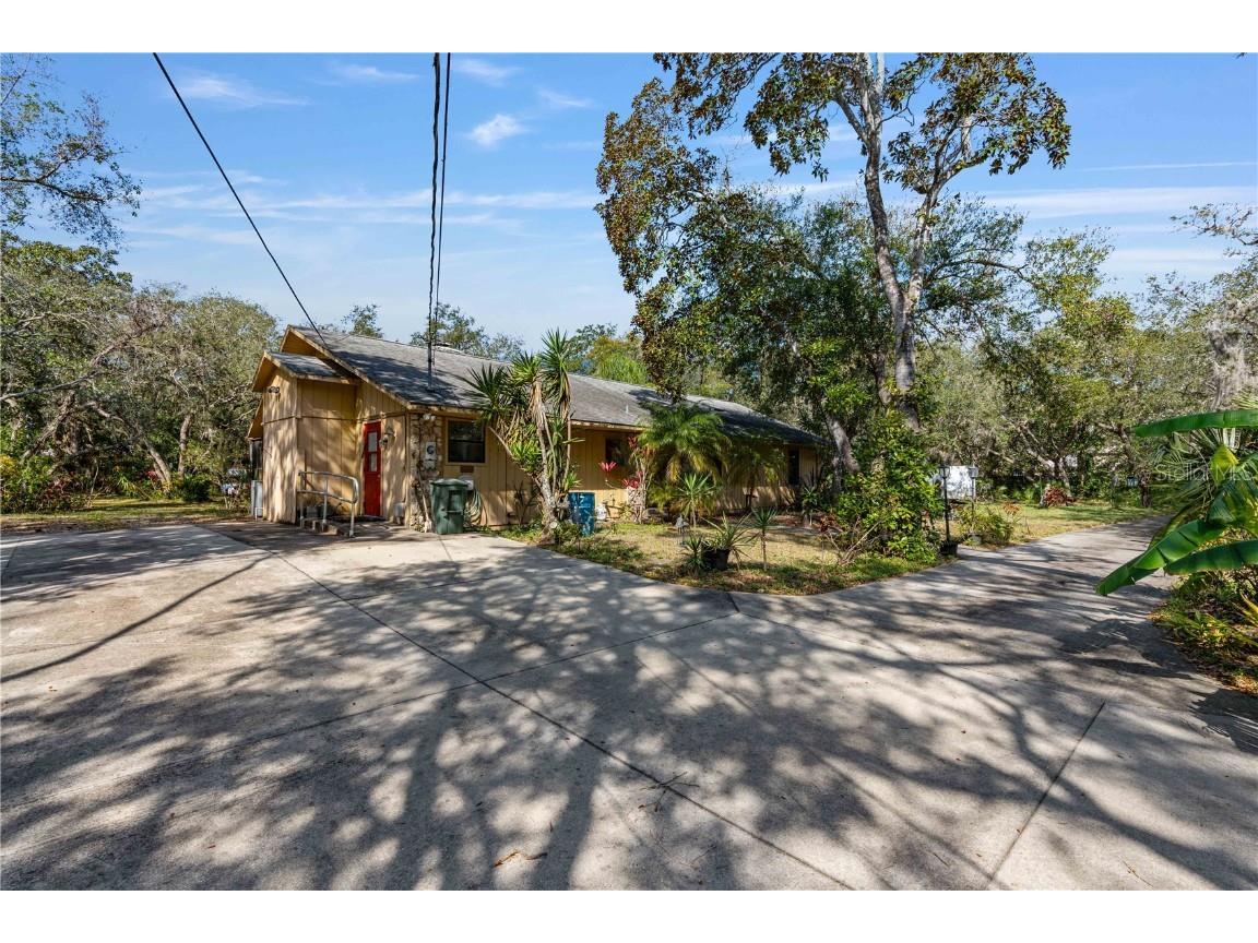 Bayview Avenue New Smyrna Beach FL 32168 V4940973 image36