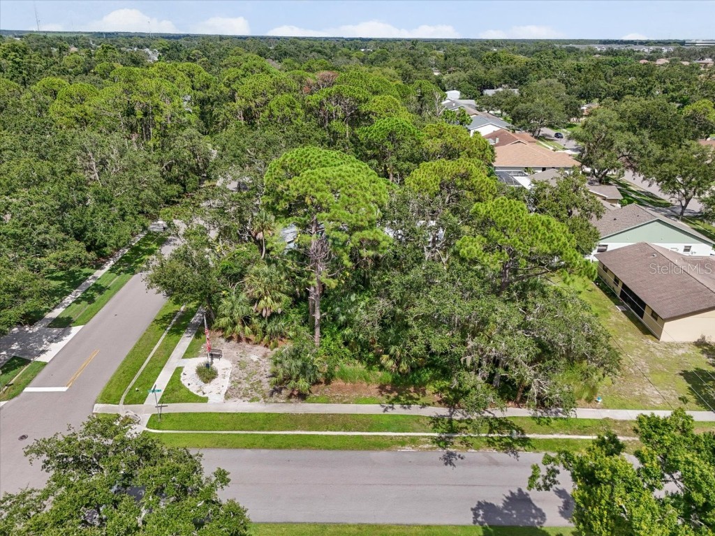 Bent Oak Drive Sarasota FL 34232 A4661572 image8