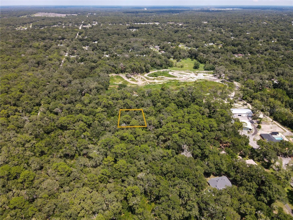 Boston (Paper) Avenue Orange City FL 32763 V4927386 image2