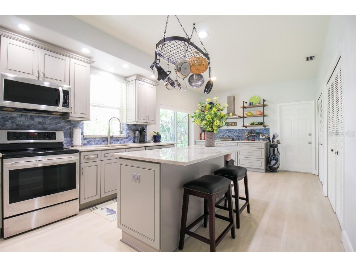  Bradenton FL 34202 A4550645 image21