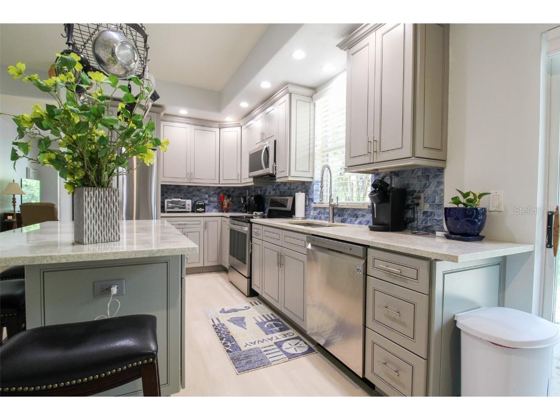  Bradenton FL 34202 A4550645 image26