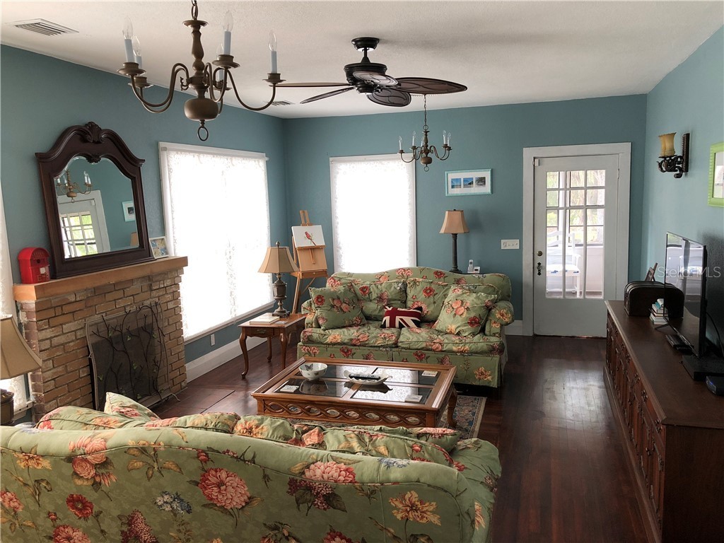  Bradenton FL 34208 A4408511 image4