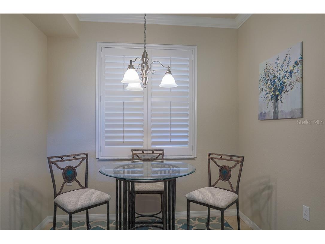  Bradenton FL 34212 A4420079 image9