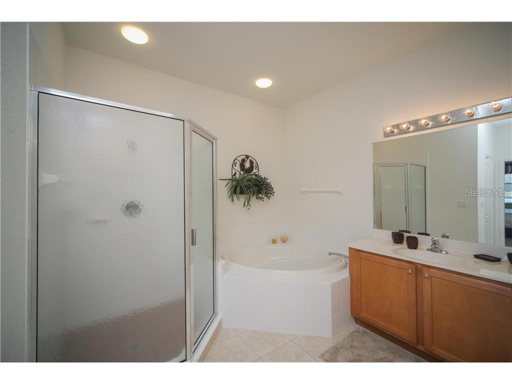  Bradenton FL 34212 A4443856 image15