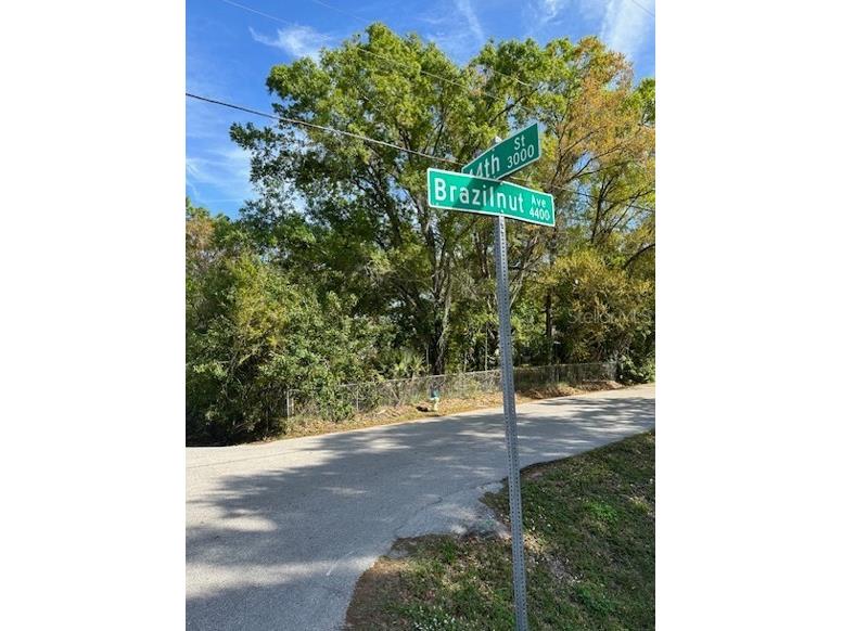 Brazilnut Avenue Sarasota FL 34234 A4658545 image1