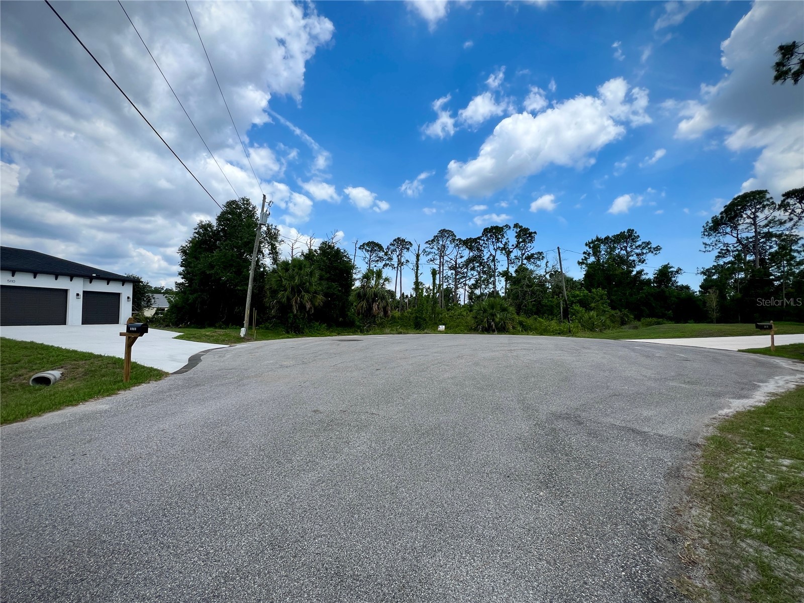 Burri Ct North Port FL 34288 A4685309 image1