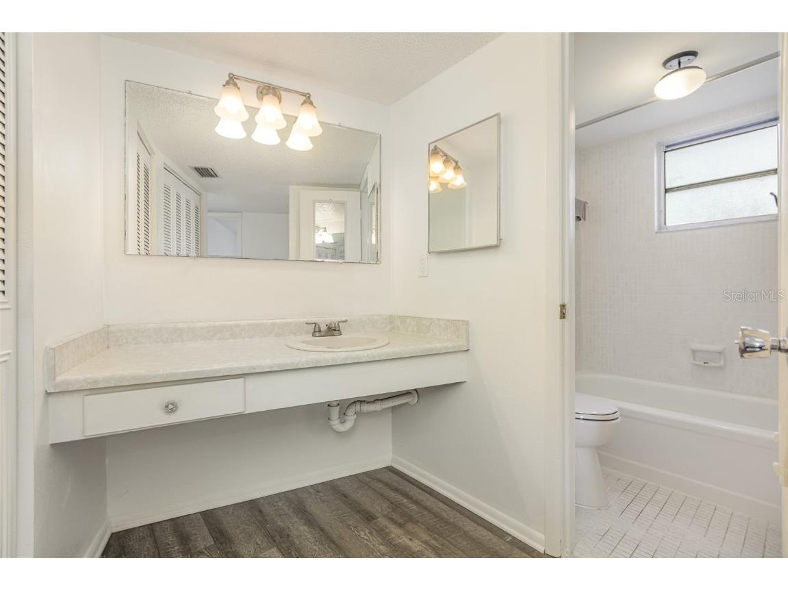  Bradenton FL 34209 TB8386773 image13