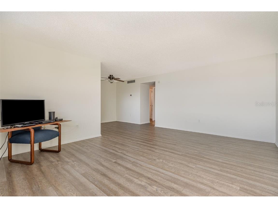  Bradenton FL 34209 TB8386773 image3