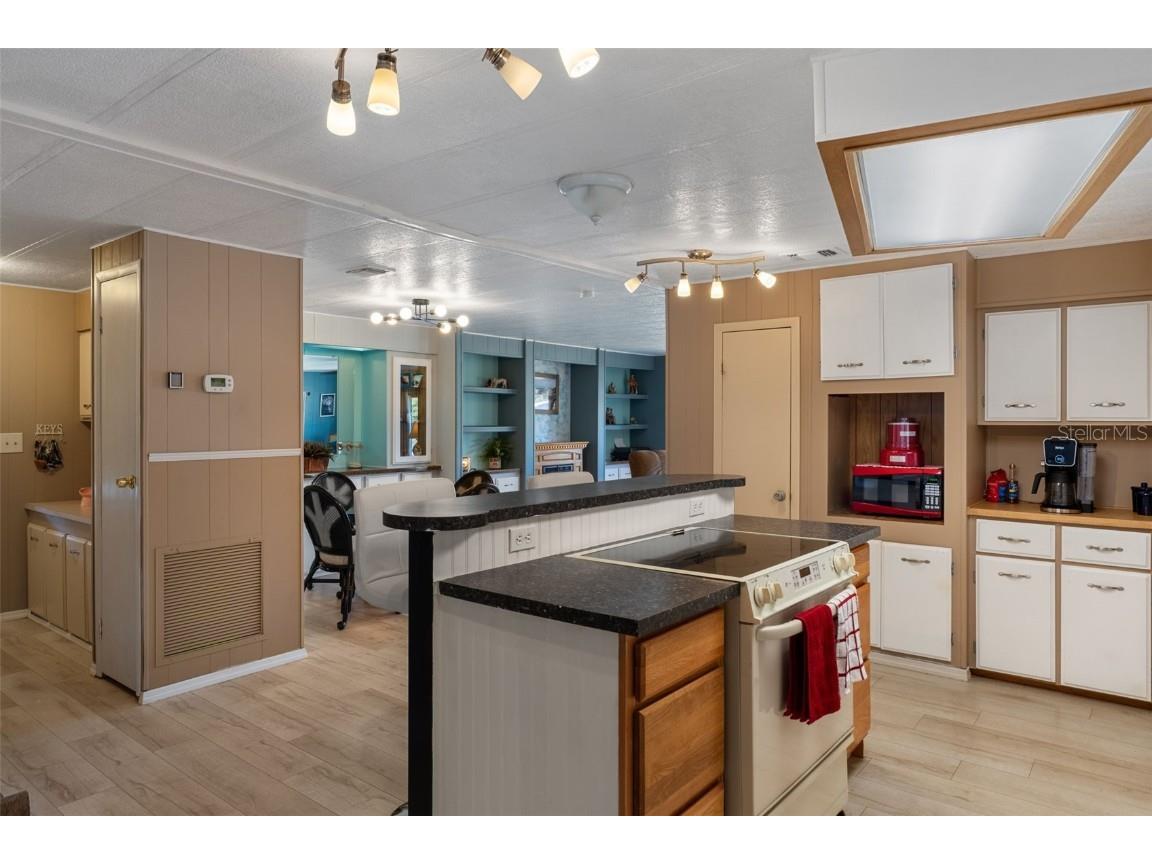  Brooksville FL 34613 W7880438 image18