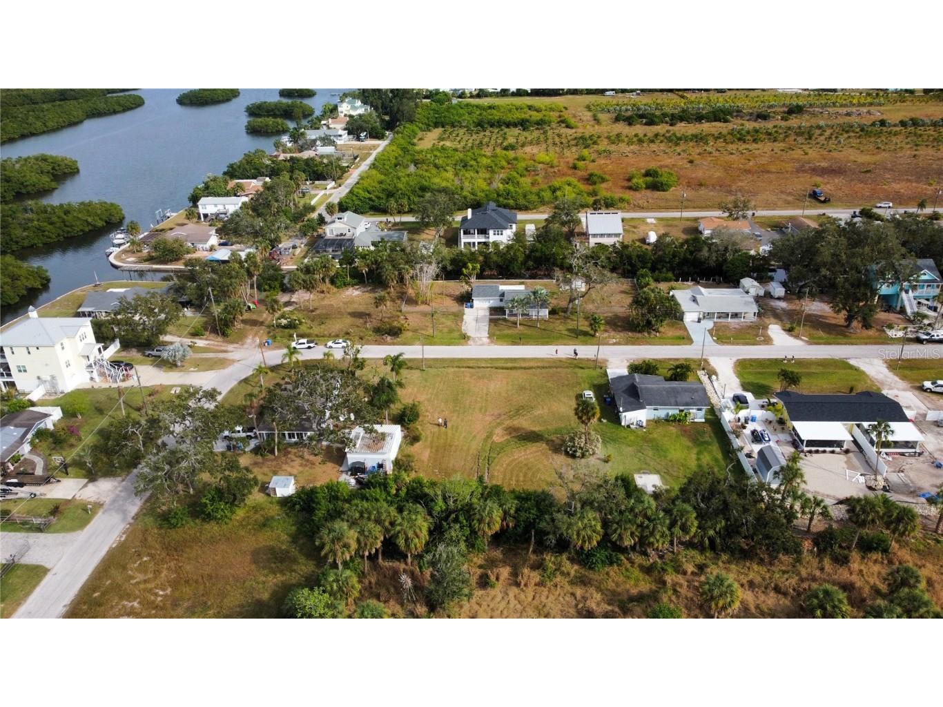 Canal Ruskin FL 33570 TB8453038 image5