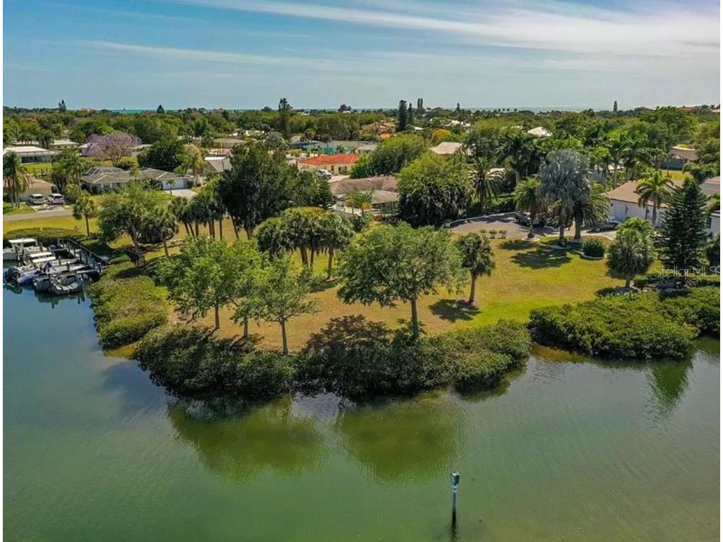 Cezanne Drive Osprey FL 34229 - SOUTH CREEK A4556644 image1