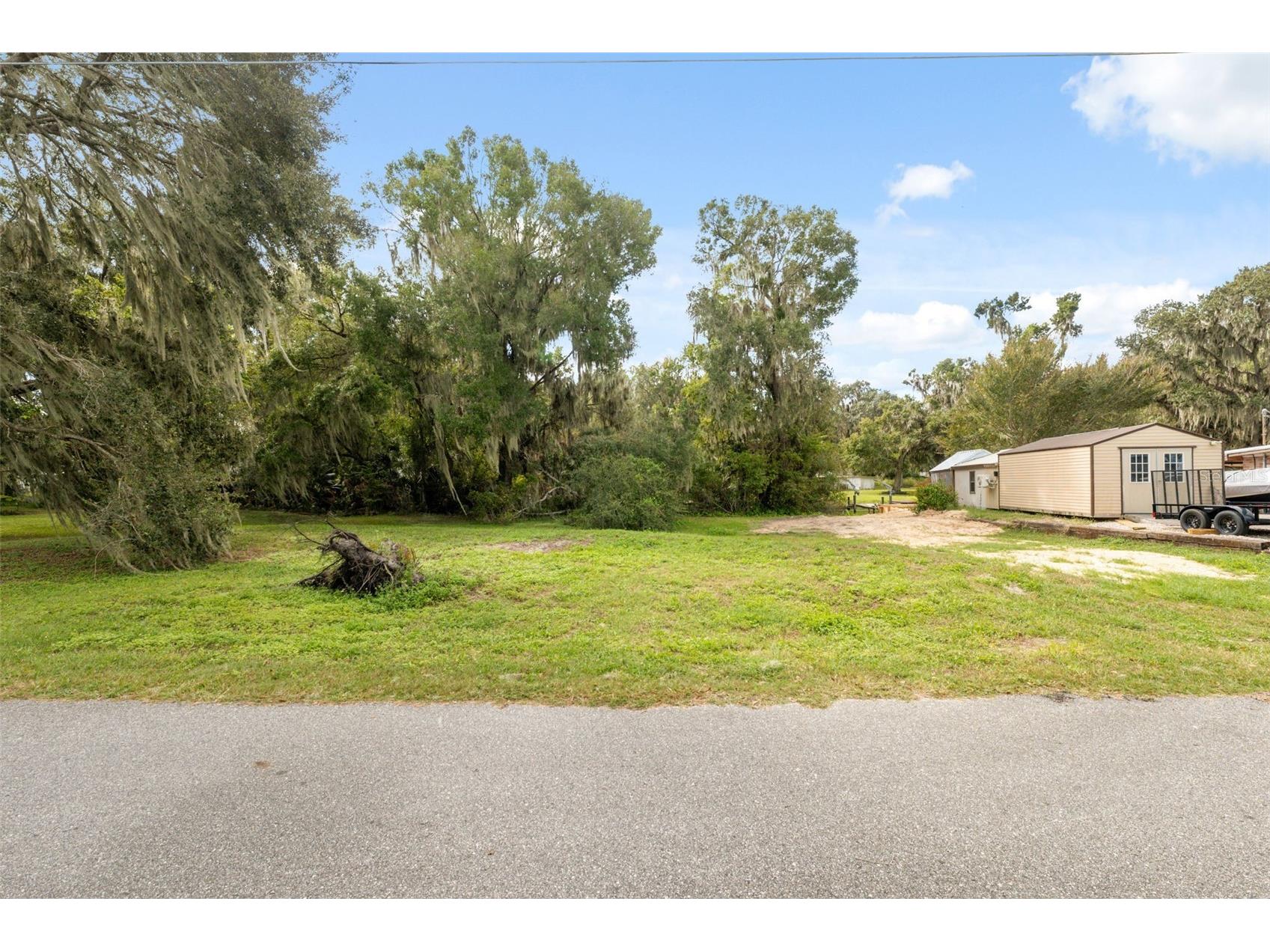 Co Rd 457 Lake Panasoffkee FL 33538 W7879702 image1