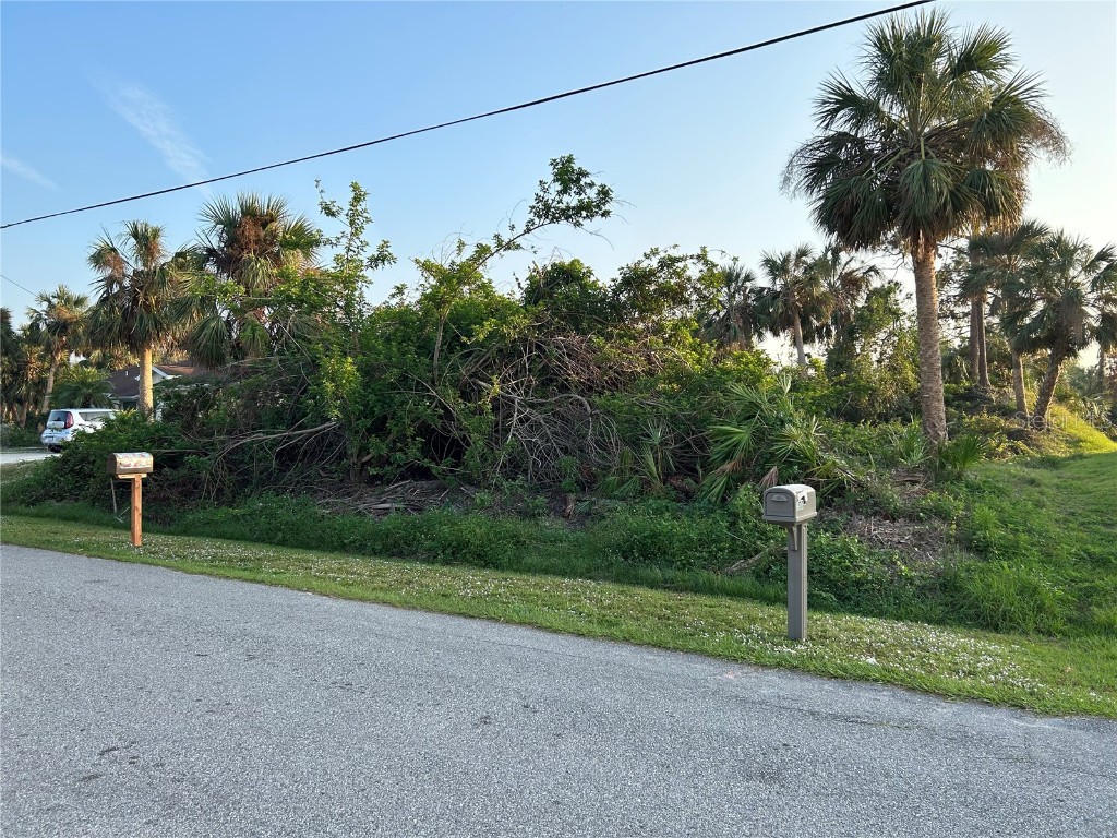 Colonade Lane North Port FL 34286 A4554617 image1