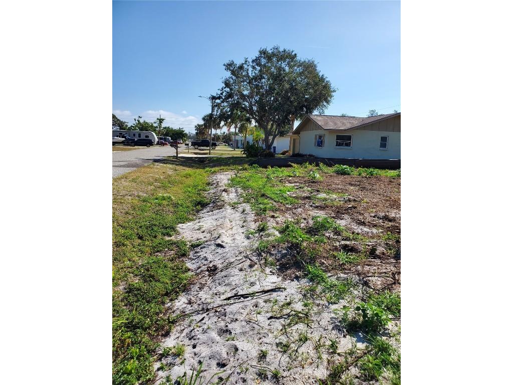 Columbia Road Venice FL 34293 N6127278 image1