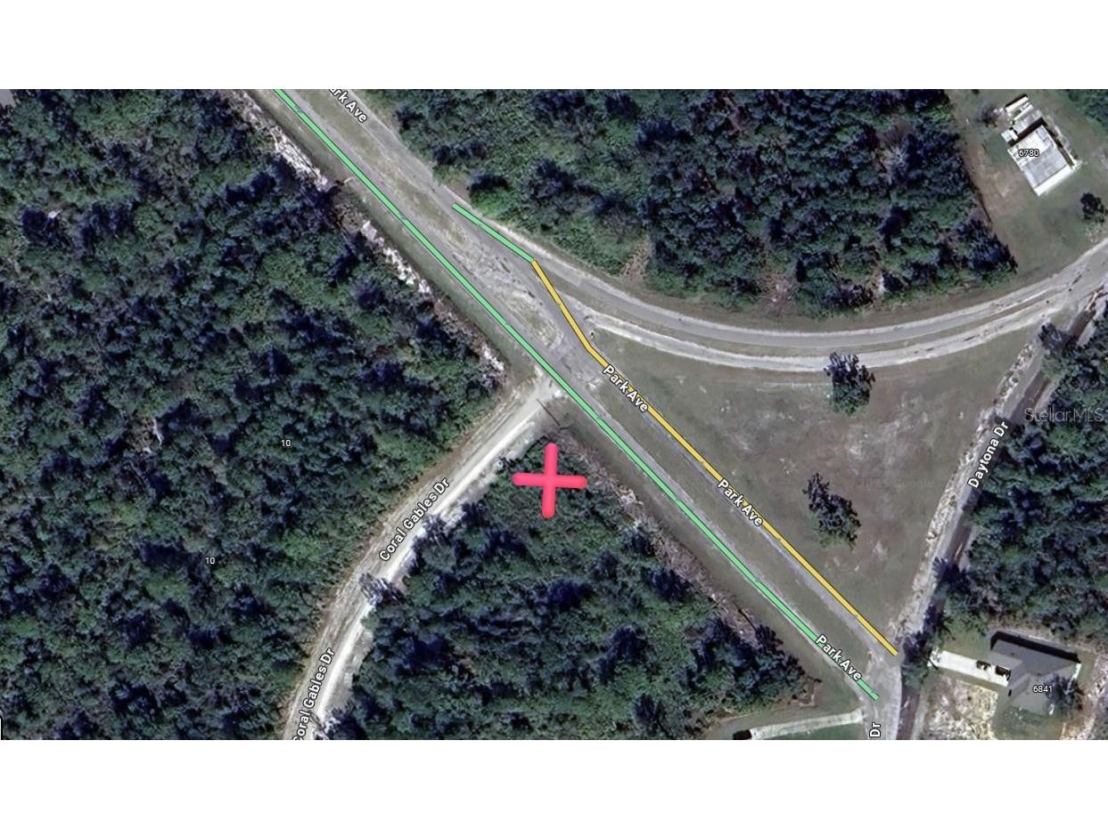 Coral Gables Drive Indian Lake Estates FL 33855 - LAKE WALK-IN-WATER TB8421899 image3