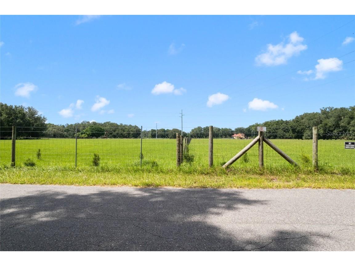 Cr 552 Bushnell FL 33513 O6227797 image1