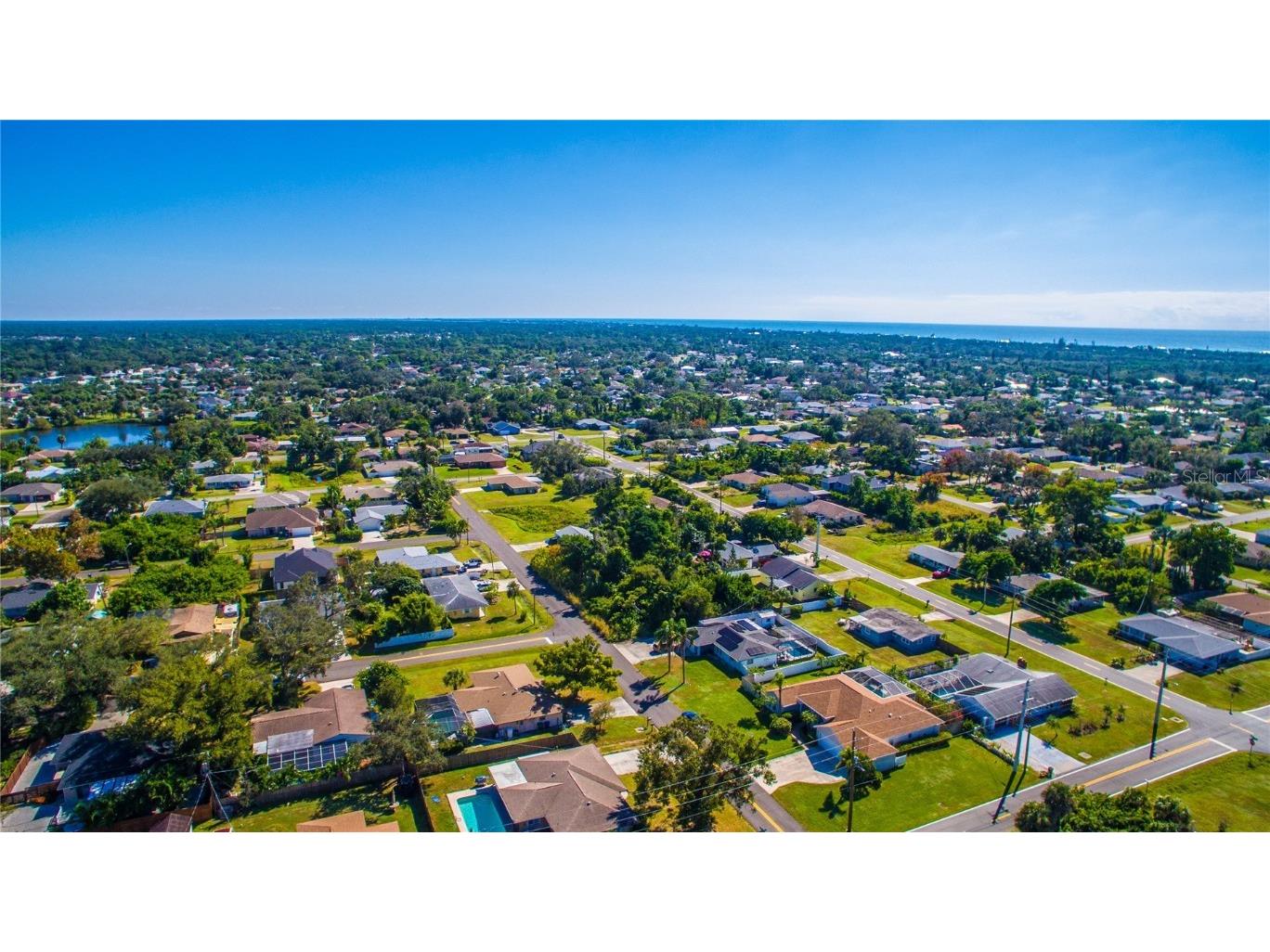 Crystal Road Venice FL 34293 A4670077 image10