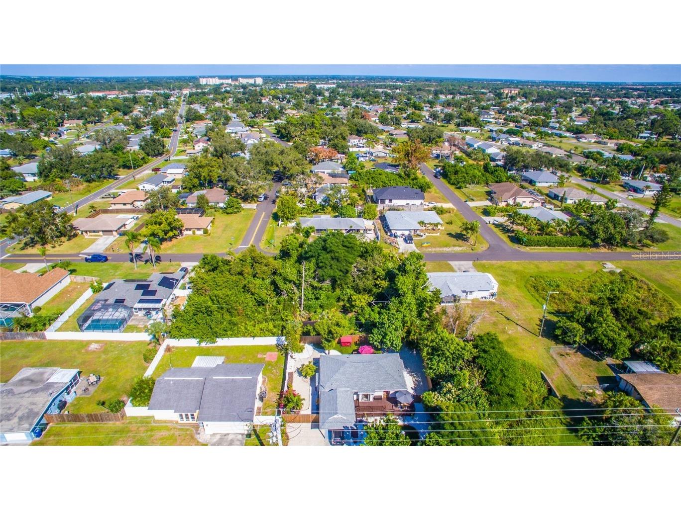 Crystal Road Venice FL 34293 A4670077 image8