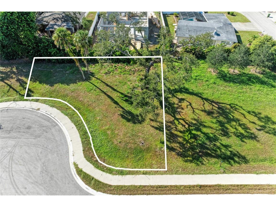 Datura Street Sarasota FL 34239 A4671490 image1