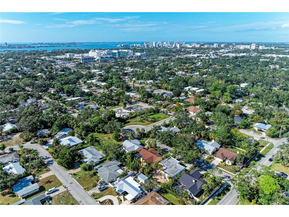 Datura Street Sarasota FL 34239 A4671490 image17