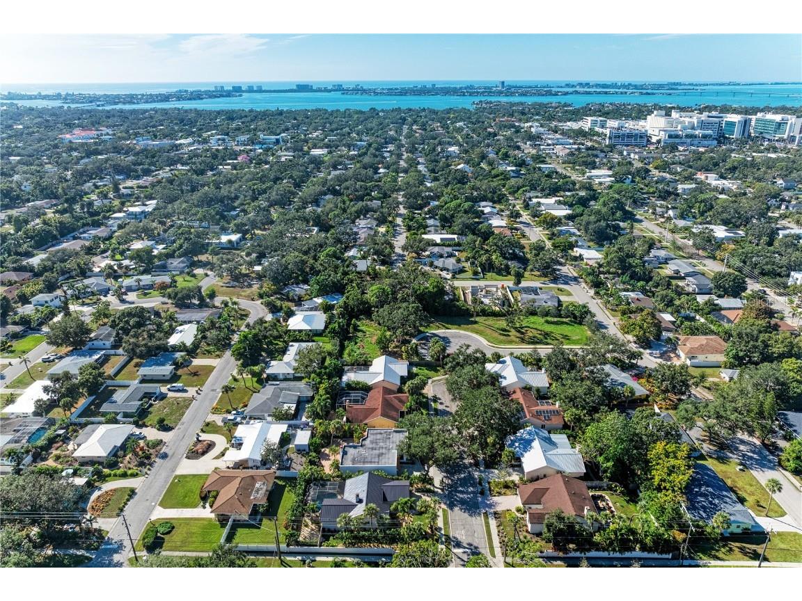 Datura Street Sarasota FL 34239 A4671869 image16