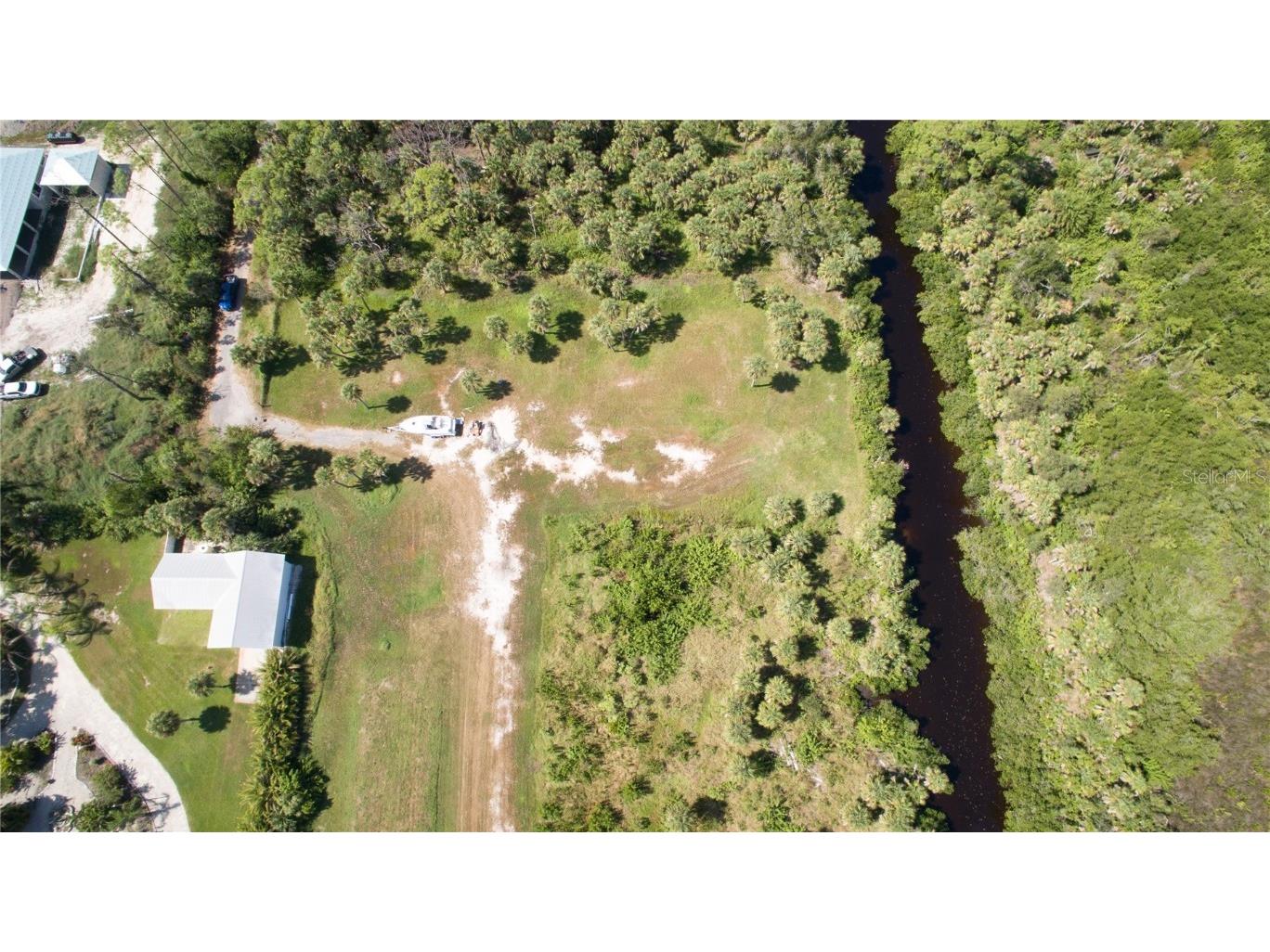 Deer Court Venice FL 34293 A4670056 image8