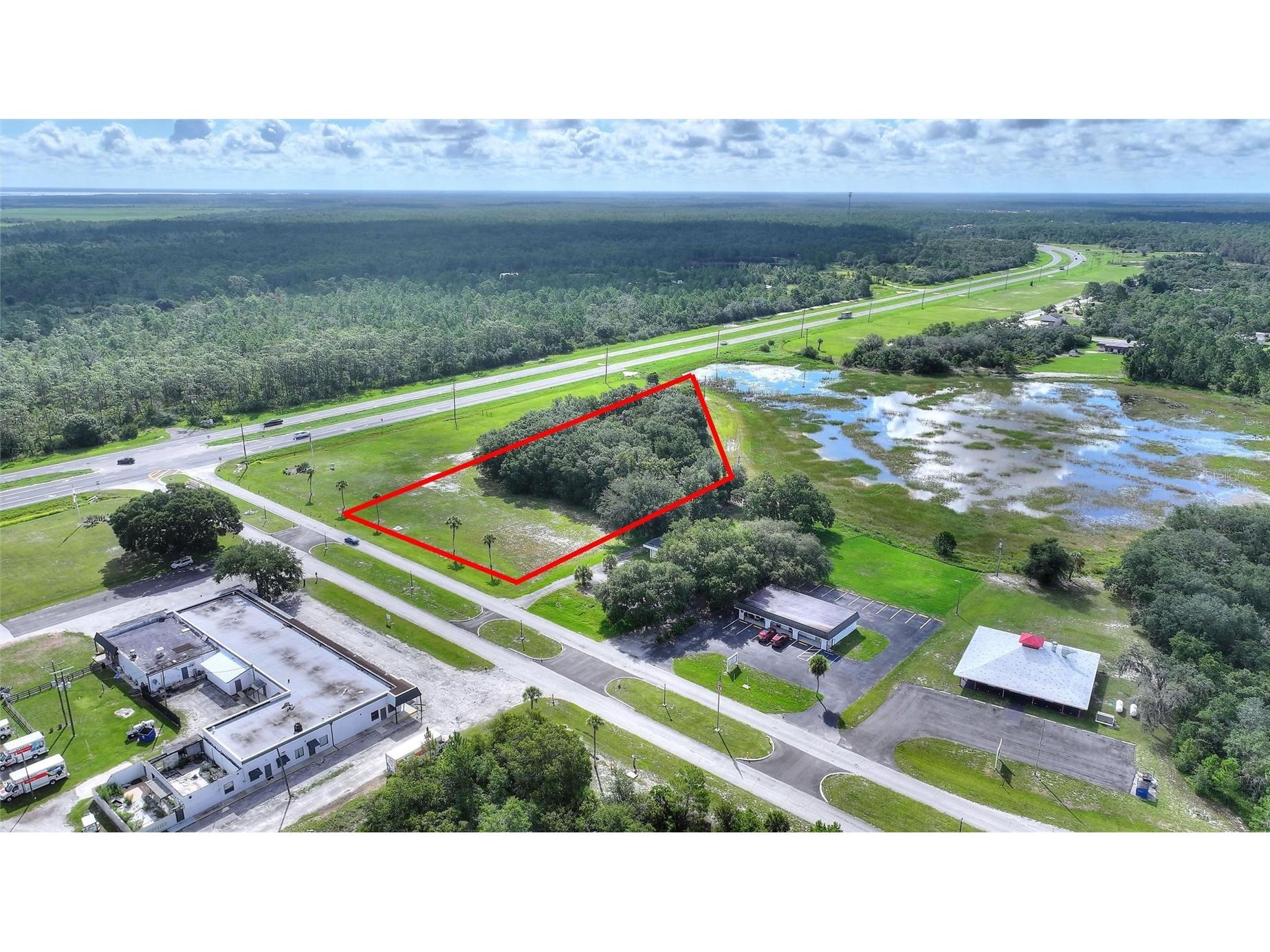 Deland Avenue Indian Lake Estates FL 33855 - LAKE WALK-IN-WATER & POND P4939202 image3