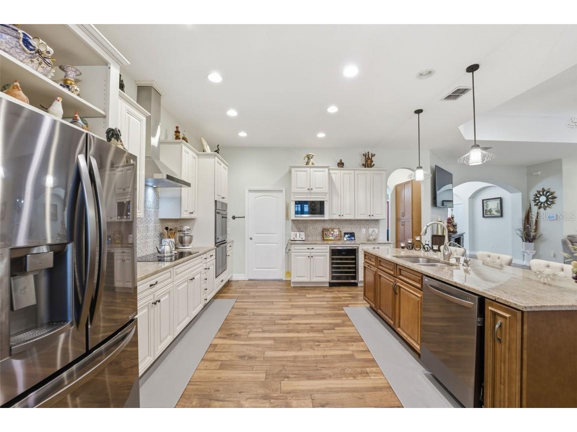  Dade City FL 33523 W7880942 image12