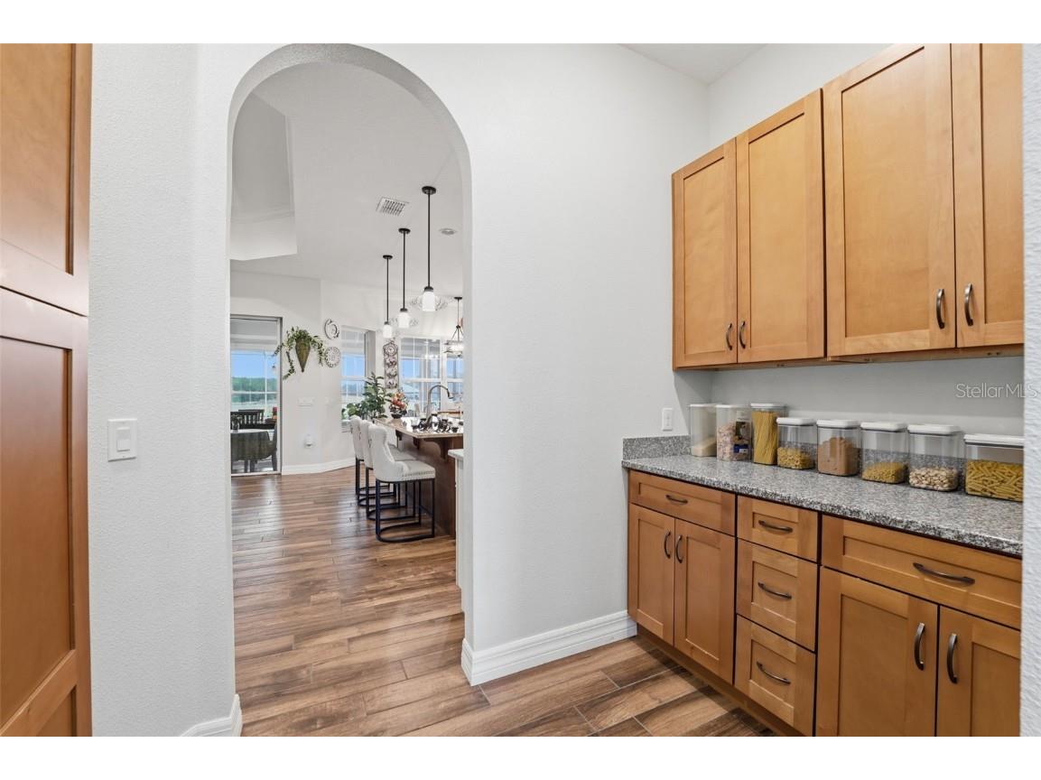  Dade City FL 33523 W7880942 image14