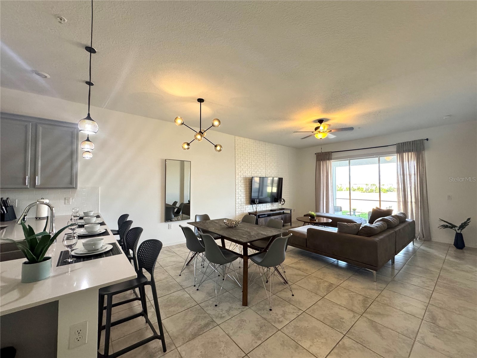 Davenport FL 33896 O6406912 image3