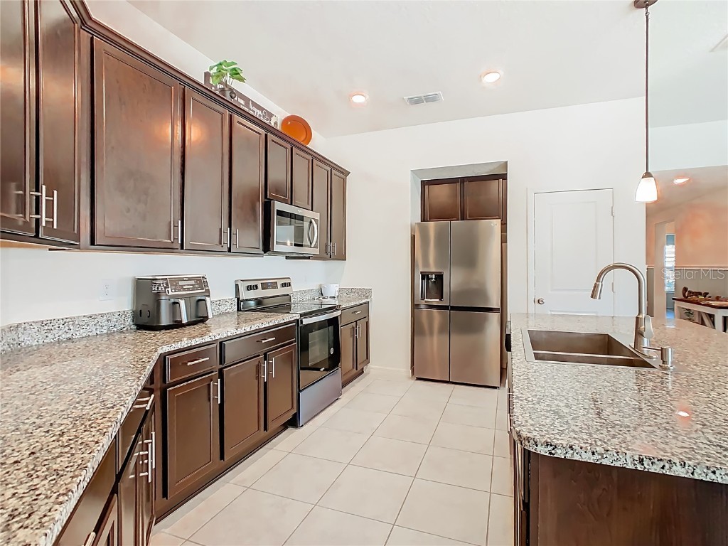  Davenport FL 33896 S5139341 image10