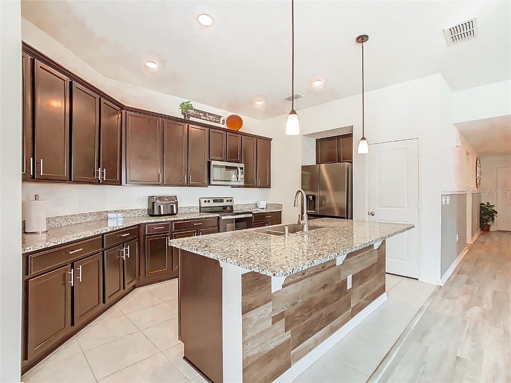  Davenport FL 33896 S5139341 image11