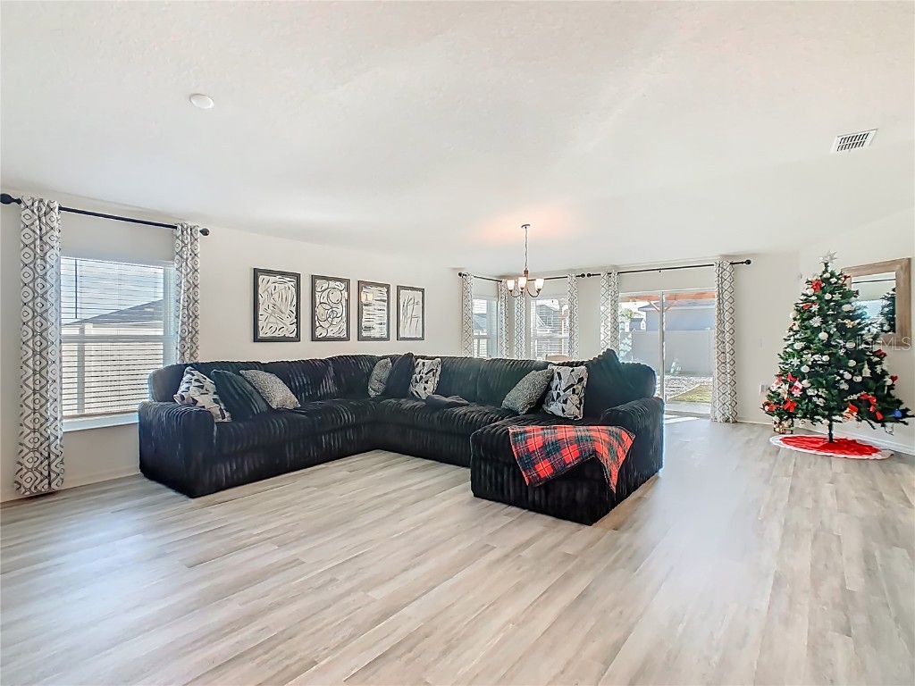  Davenport FL 33896 S5139341 image4