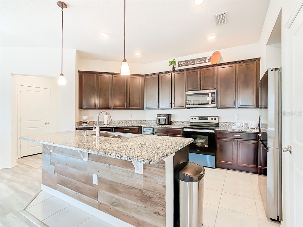  Davenport FL 33896 S5139341 image8