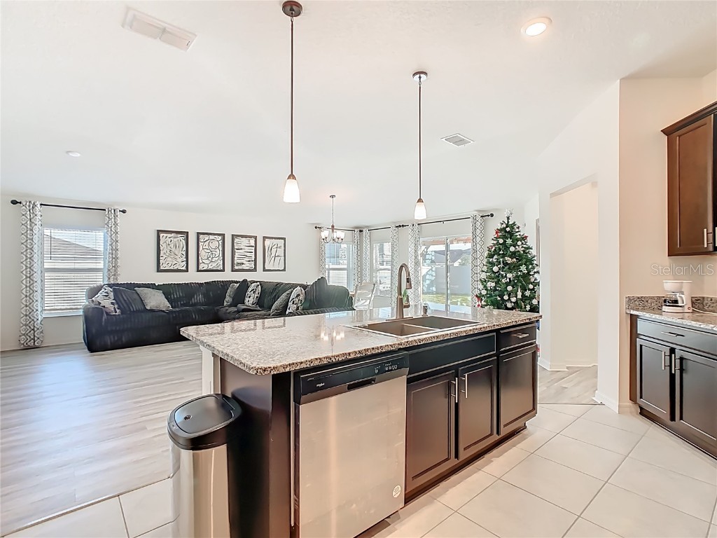  Davenport FL 33896 S5139341 image9