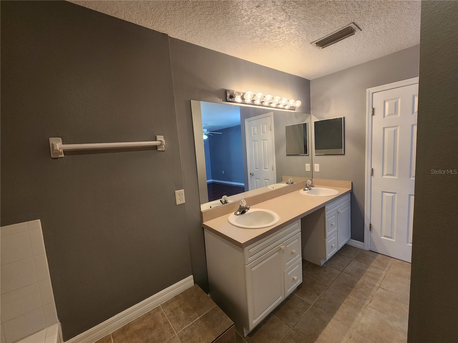  Davenport FL 33897 O6398323 image7