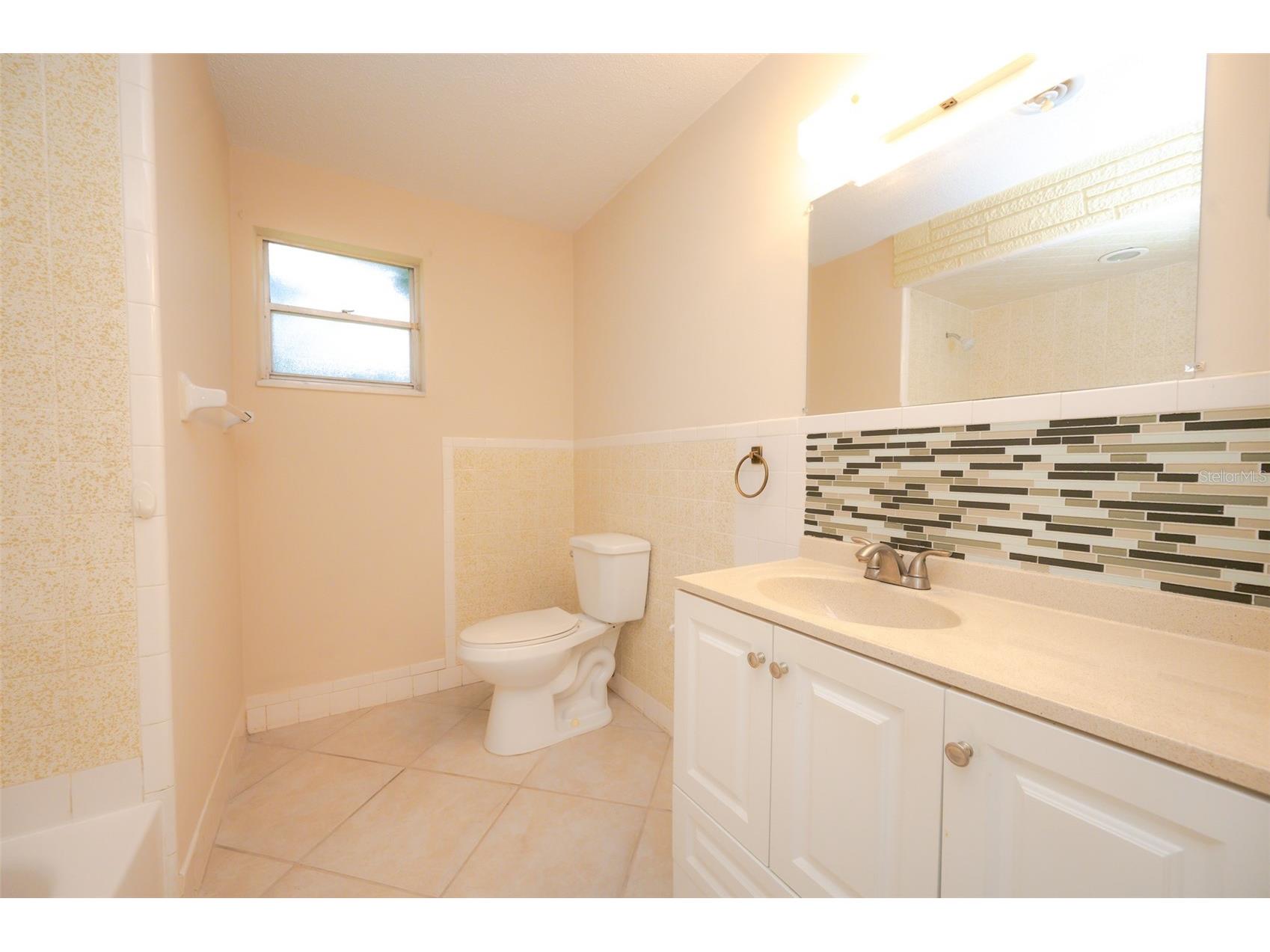 1306 Golfview Drive Daytona Beach FL 32114 O6379196 image11